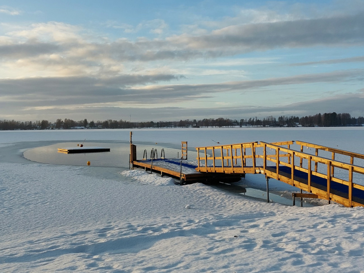 Rusutjärven uimaranta, talviuintipaikka, avantouinti